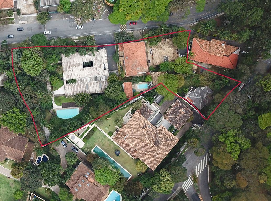 Sobrado Alto Padrão em Cidade Jardim ? Terreno de 3.100?m² Exclusivo