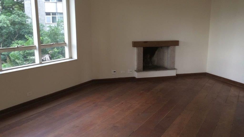 Apartamento à Venda em Vila Suzana, São Paulo - SP