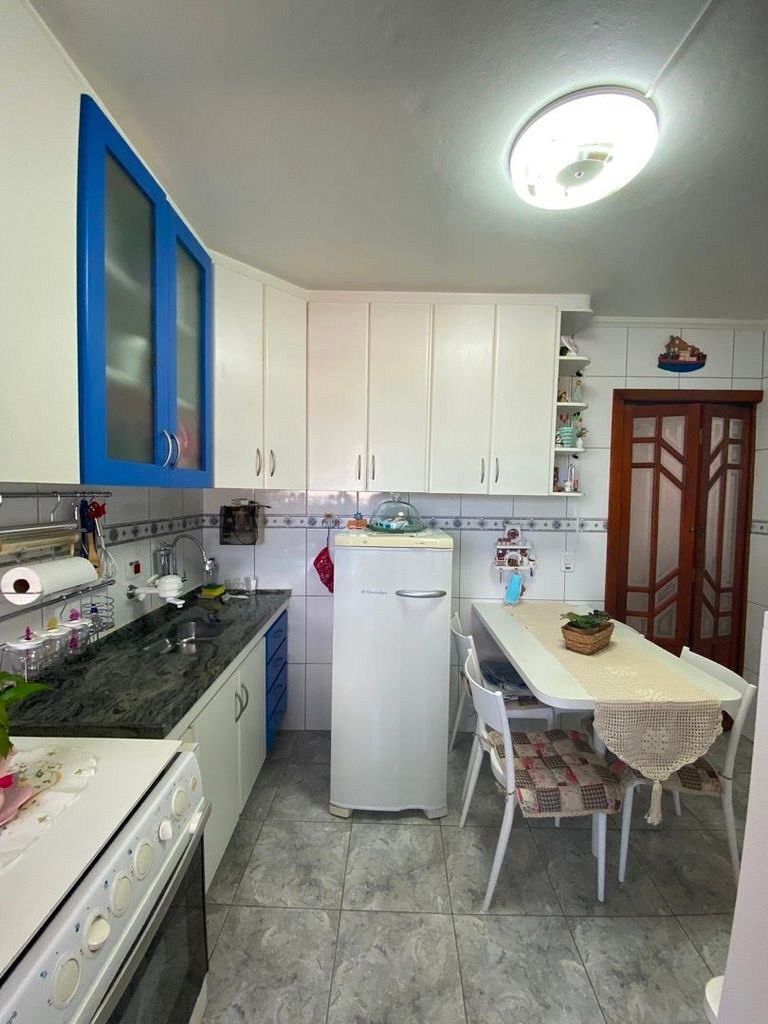 Apartamento à Venda em Vila Firmiano Pinto, São Paulo - SP