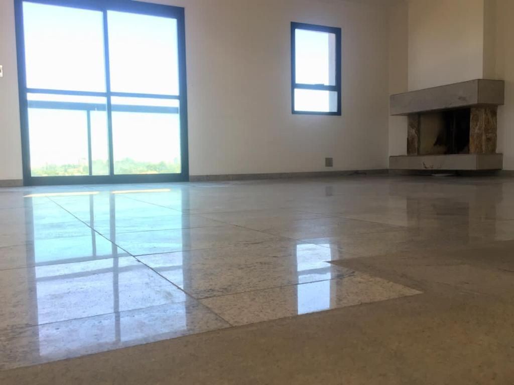 Apartamento à Venda em Jardim Colombo, São Paulo - SP
