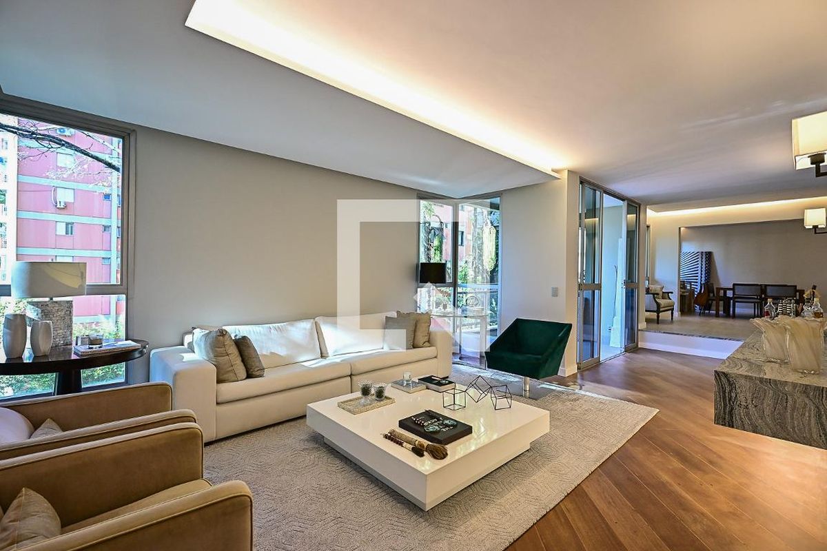 Apartamento à Venda - Real Parque, 3 Quartos,  195 m2