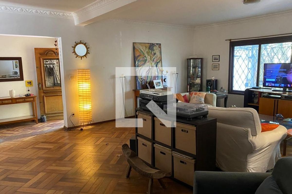 Casa à Venda - Brooklin, 2 Quartos,  240 m2
