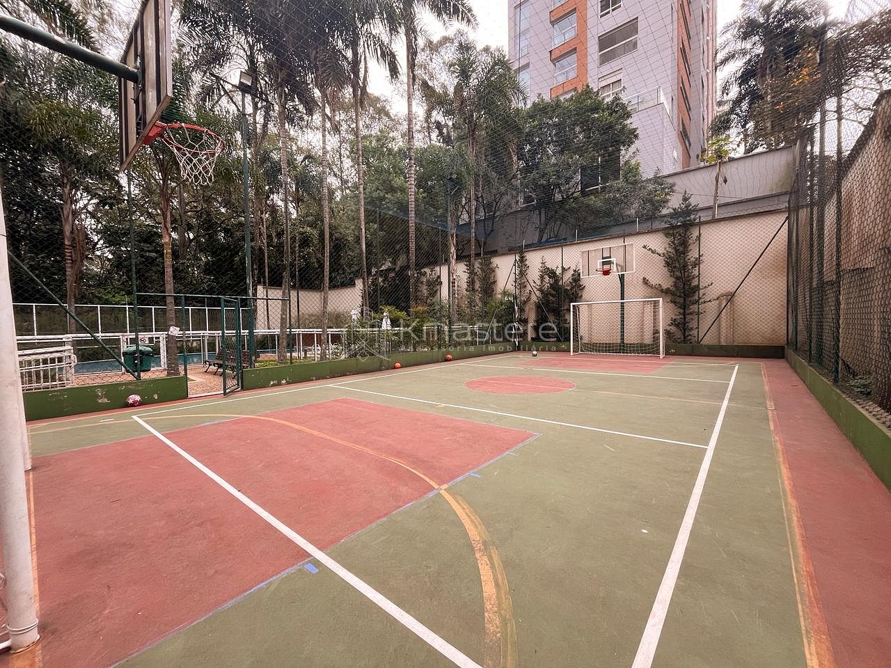 Wide Garden
