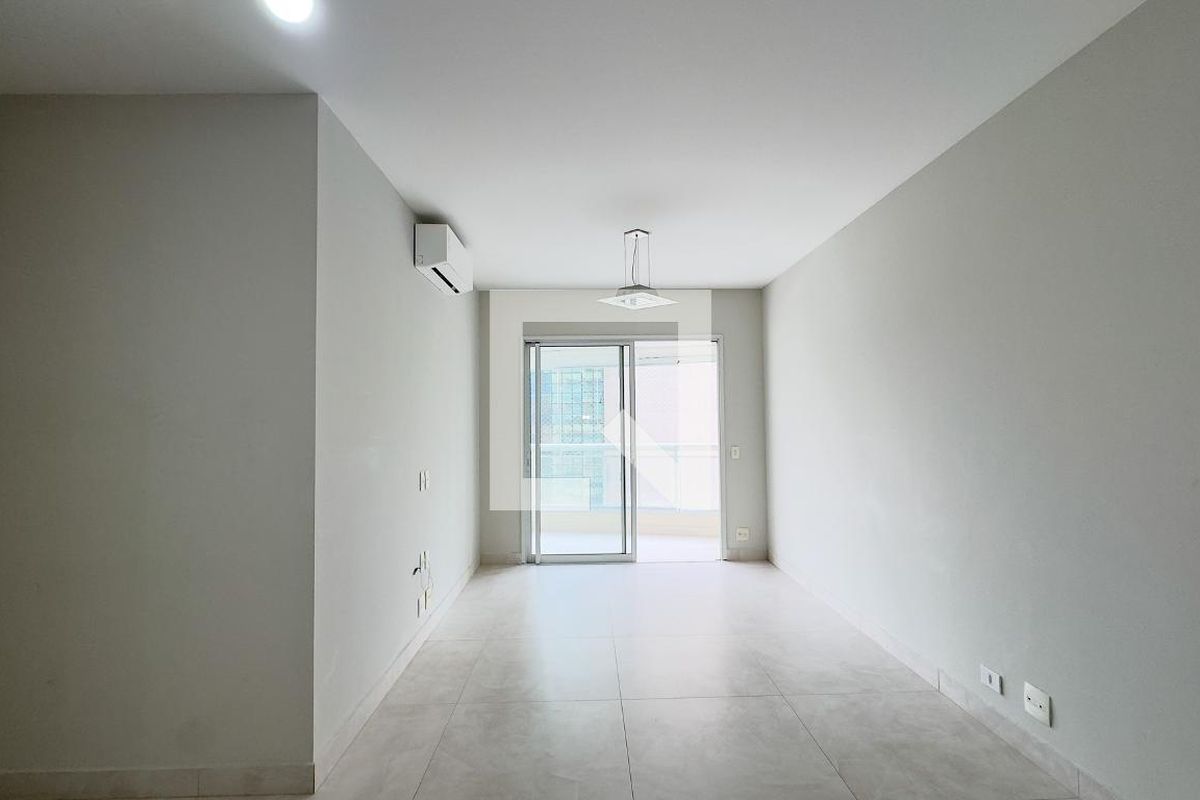 Apartamento à Venda - Brooklin, 2 Quartos,  75 m2