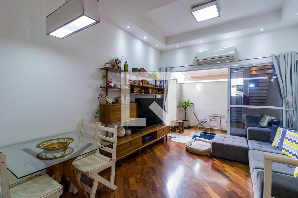 Casa à Venda - Real Parque, 2 Quartos,  140 m2