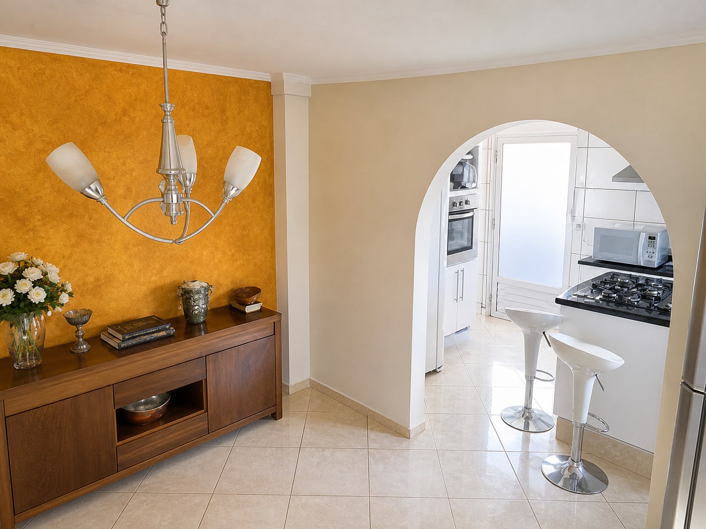 Casa à venda em São Paulo-SP, Parque Reboucas: 3 quartos, 1 suíte, 3 banheiros, 2 vagas, 150m². Aproveite!