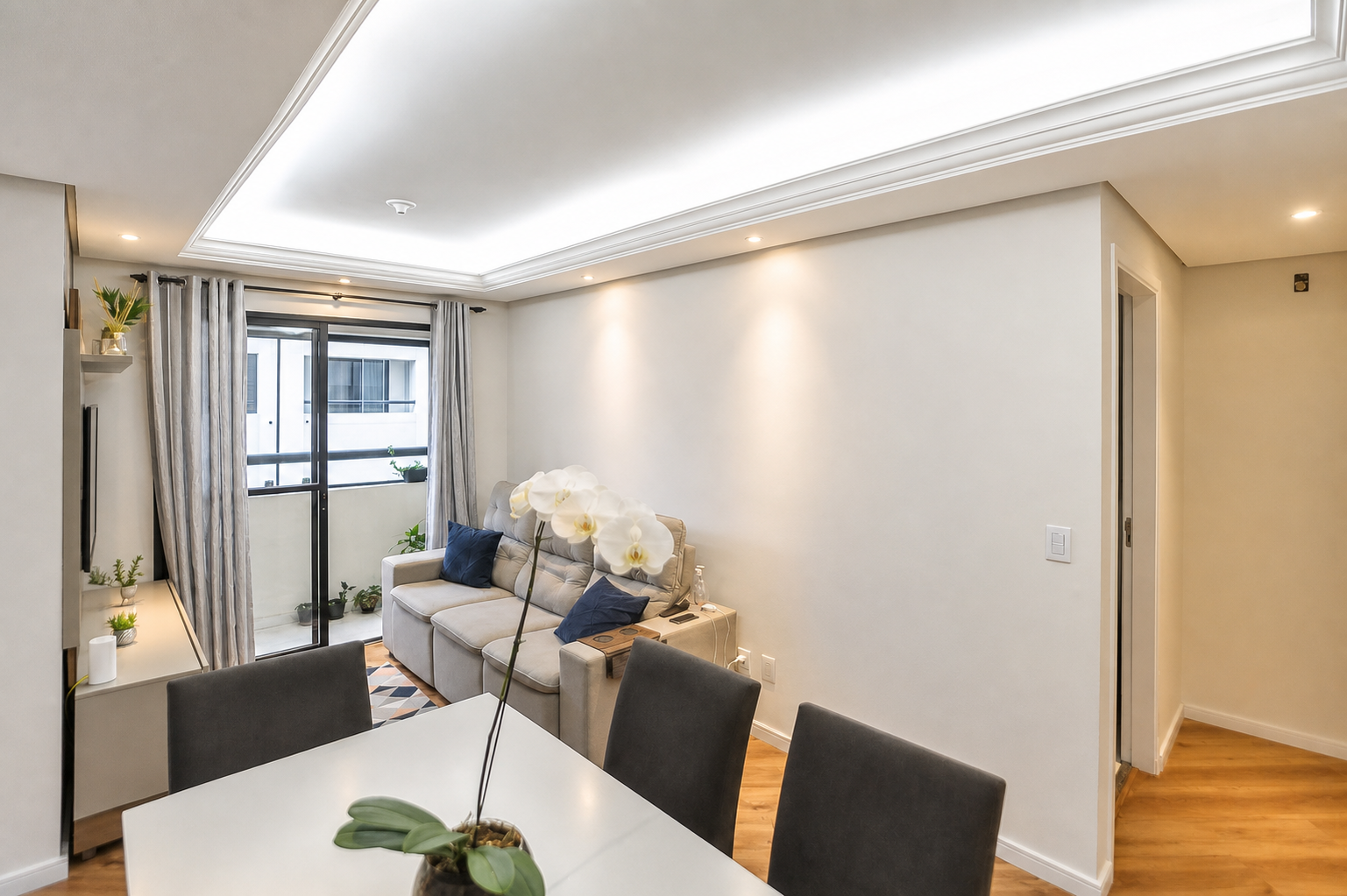 Apartamento com 51m², 2 quartos e 1 vaga.