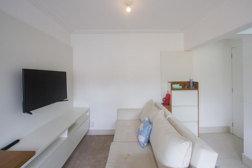Apartamento com 68m², 2 quartos e 1 vaga.