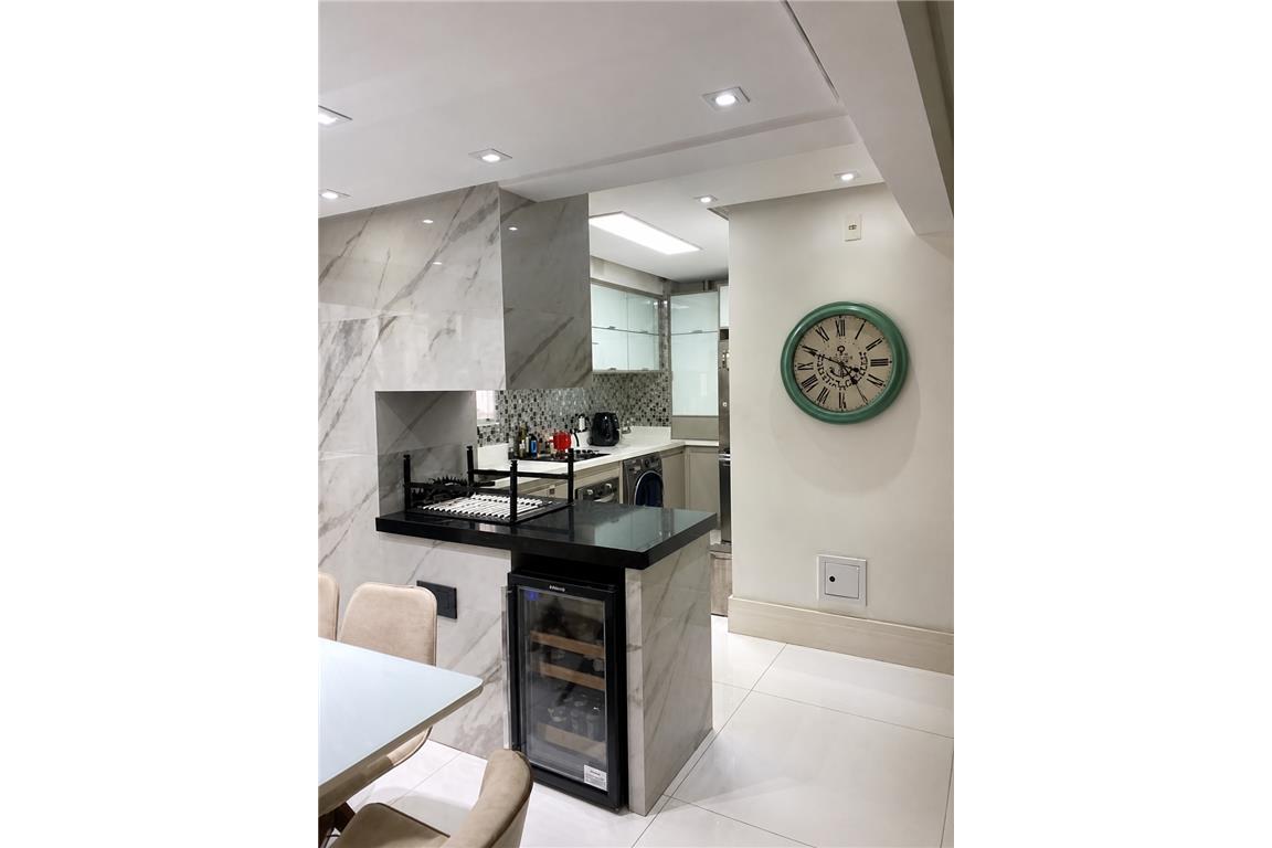 Apartamento à Venda em Jardim Fonte do Morumbi, São Paulo - SP
