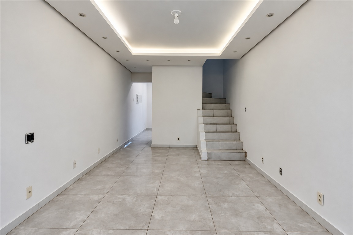 Casa com 86m², 3 quartos e uma vaga.