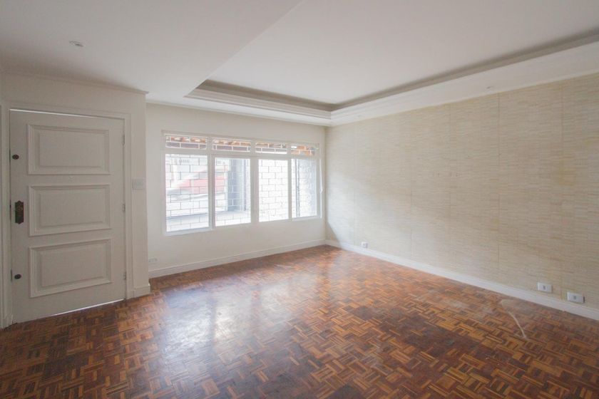 Casa com 6 quartos para alugar em Parque Maria Helena, São Paulo por R$&nbsp;7.000,00 - QuintoAndar