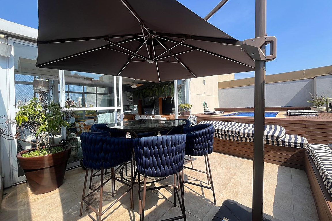 Apartamento com 269.0m², 2 quartos e 3 vagas.