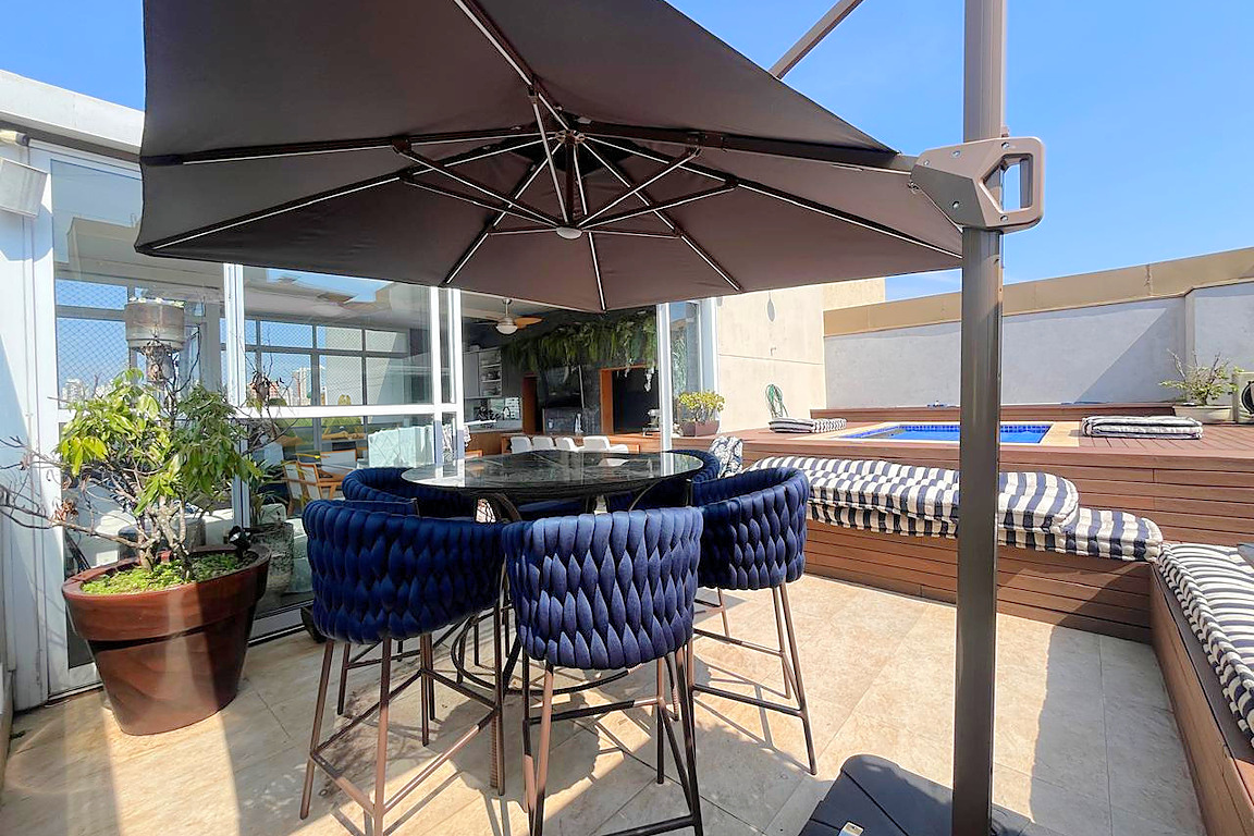 Apartamento com 269.0m², 2 quartos e 3 vagas.