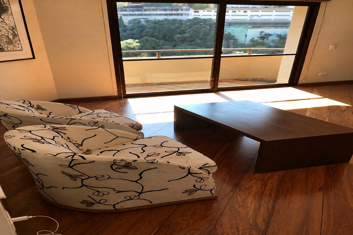Apartamento à Venda em Jardim Ampliação, São Paulo - SP
