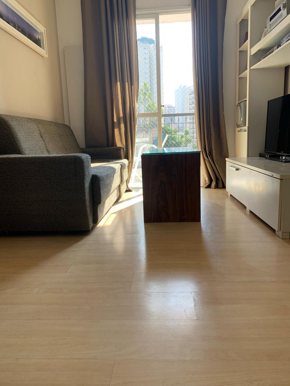 Apartamento com 72m², 3 quartos e 2 vagas.