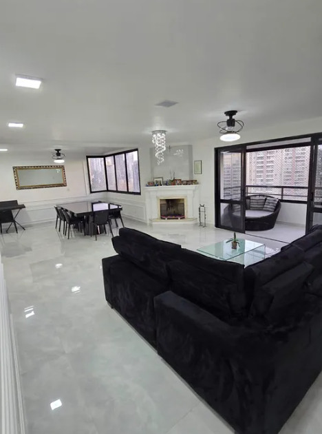 Cobertura com 330m2, 4 quartos, 4 suites no Portal do Morumbi !!!