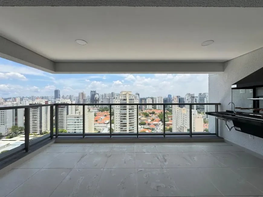 Amplo Apartamento com 138m2 e 3 suites !!!