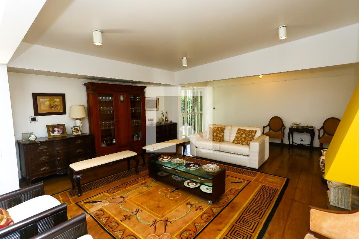 Casa à Venda - Real Parque, 2 Quartos,  239 m2