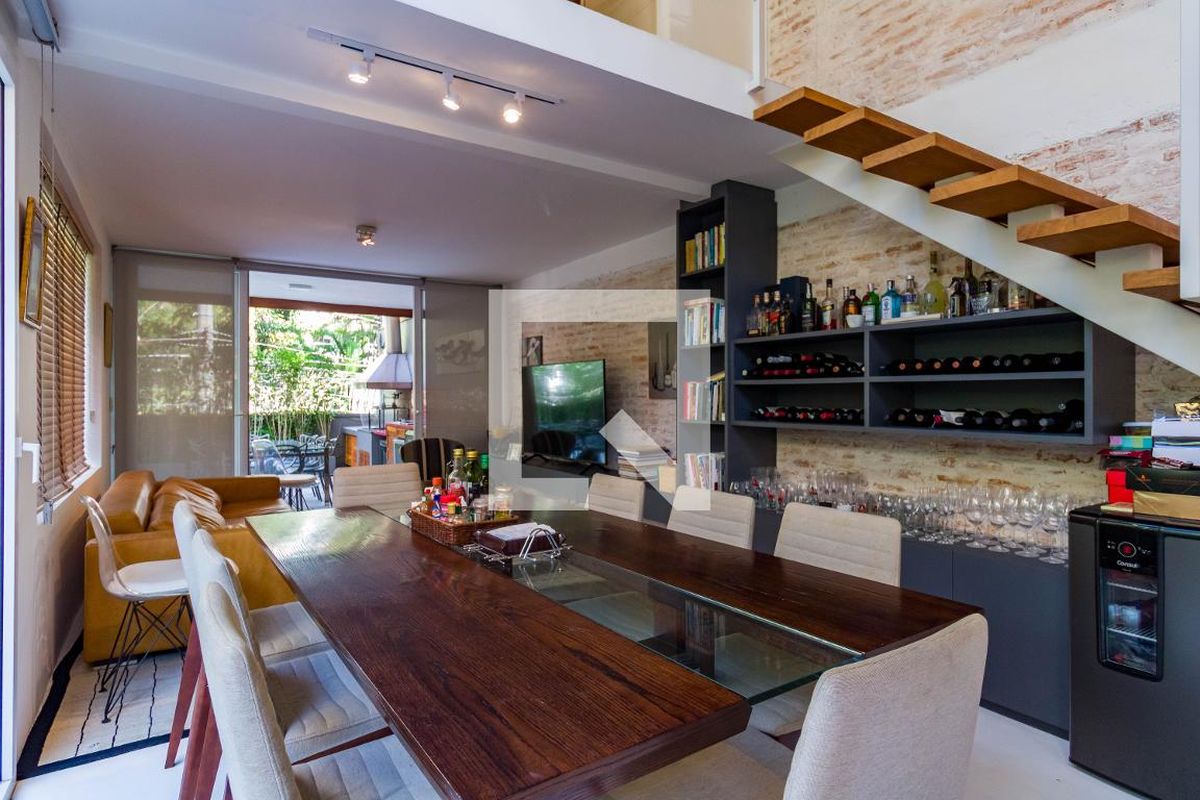 Casa à Venda - Real Parque, 3 Quartos,  220 m2