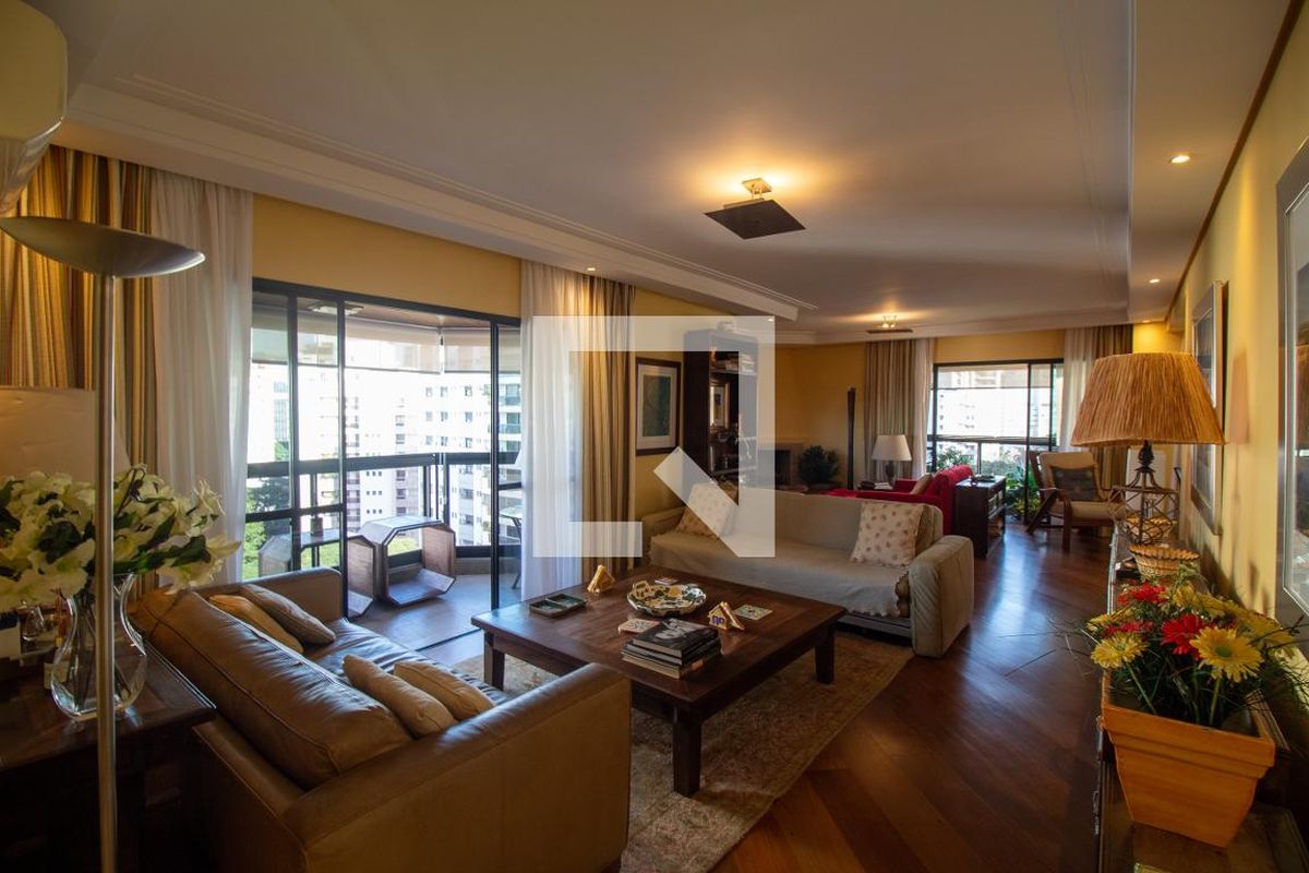 Apartamento à Venda - Brooklin, 4 Quartos,  205 m2
