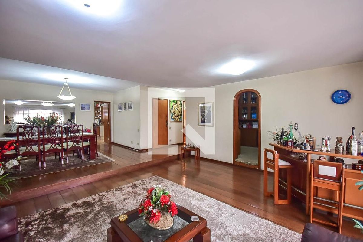Apartamento à Venda - Real Parque, 3 Quartos,  220 m2