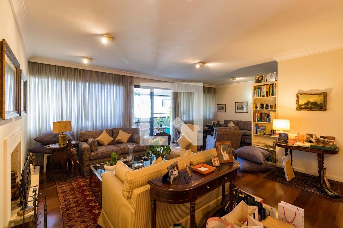 Apartamento à Venda - Real Parque, 3 Quartos,  185 m2