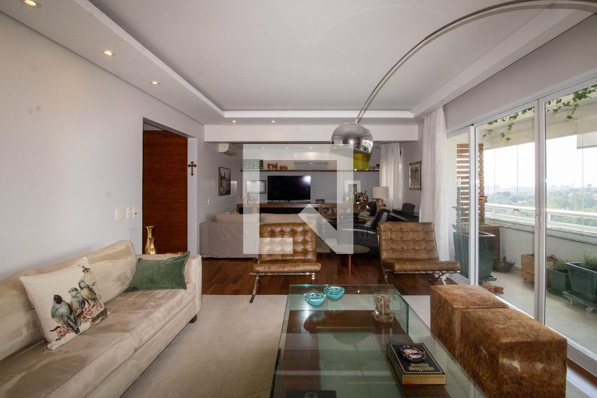 Apartamento à Venda - Real Parque, 3 Quartos,  181 m2