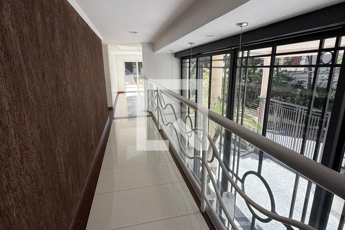 Apartamento à Venda - Real Parque, 3 Quartos,  157 m2
