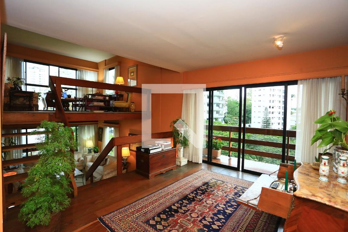 Apartamento à Venda - Real Parque, 3 Quartos,  240 m2