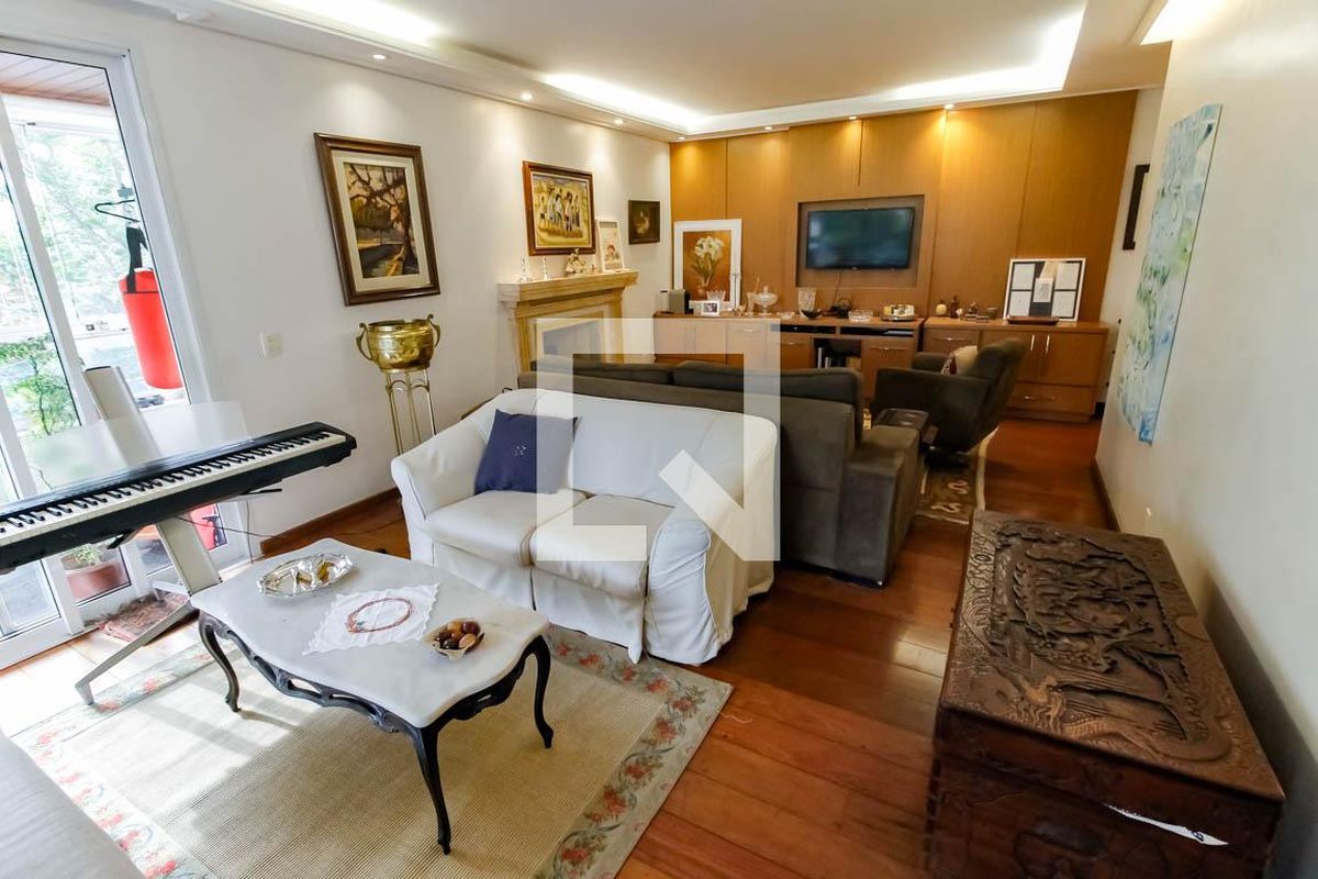 Apartamento à Venda - Real Parque, 4 Quartos,  190 m2